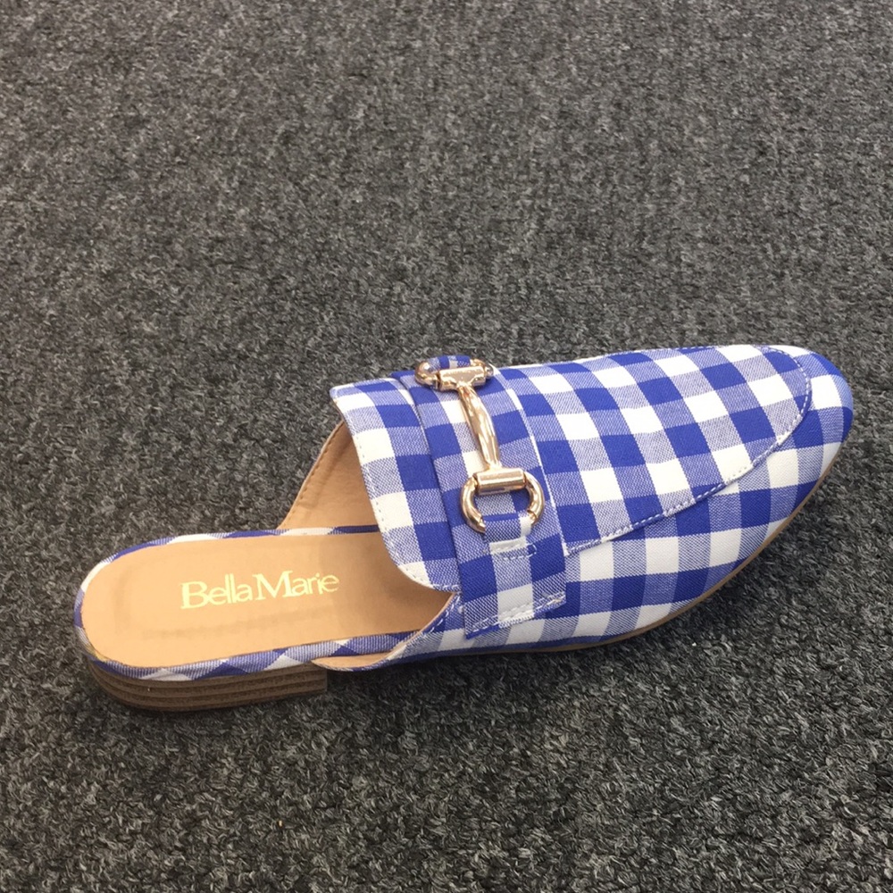 Women’s slip-on loafer